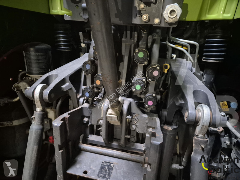Trattore Claas Arion 650