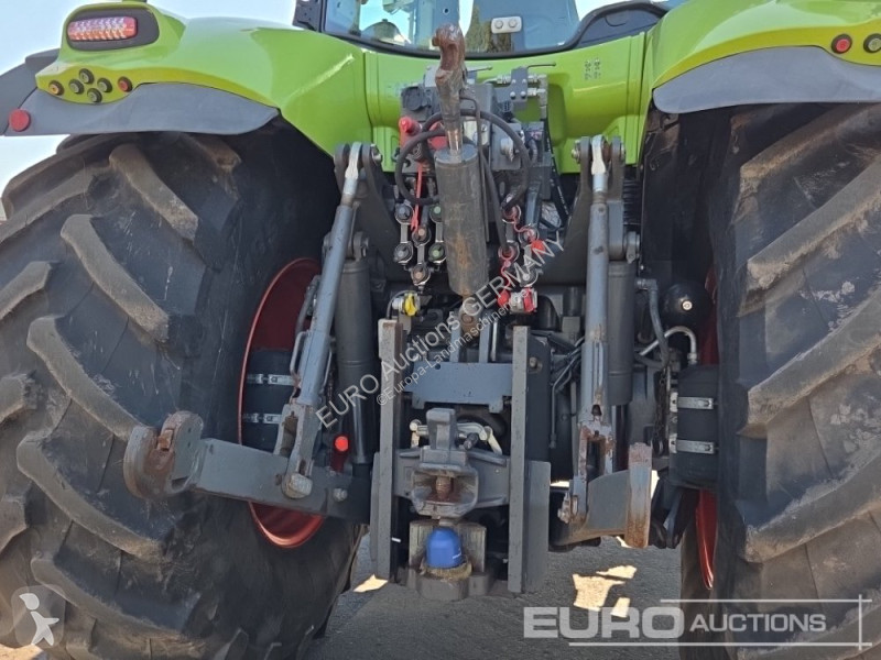 Tracteur agricole Claas Axion 830 CMATIC