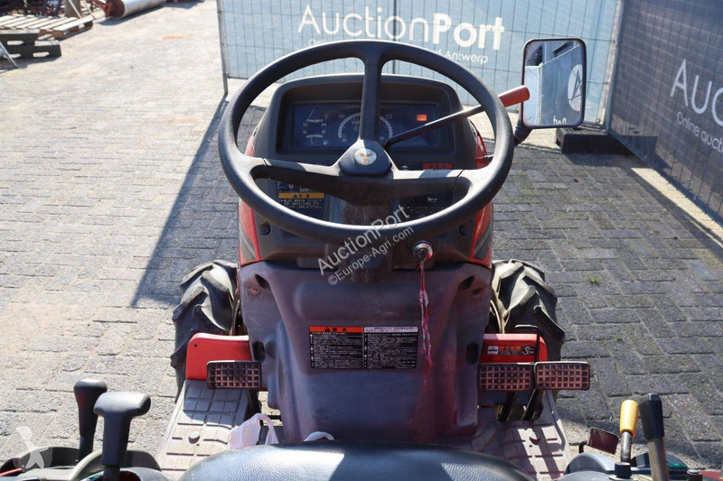Tracteur agricole Mitsubishi MTZ20