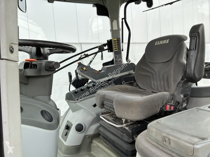 Zemědělský traktor Claas 830 Axion