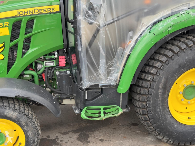 Tractor John Deere 3046 R 4x4 Hofschlepper...
