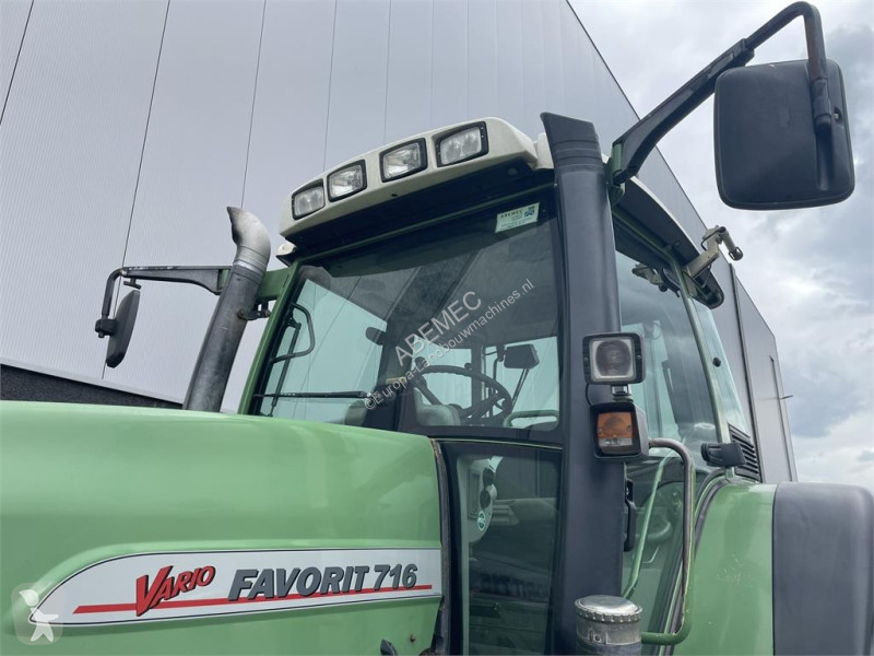 Tracteur agricole Fendt 716 Vario Com1