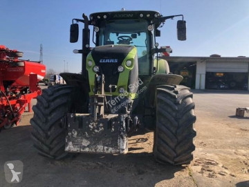 Tracteur agricole Claas