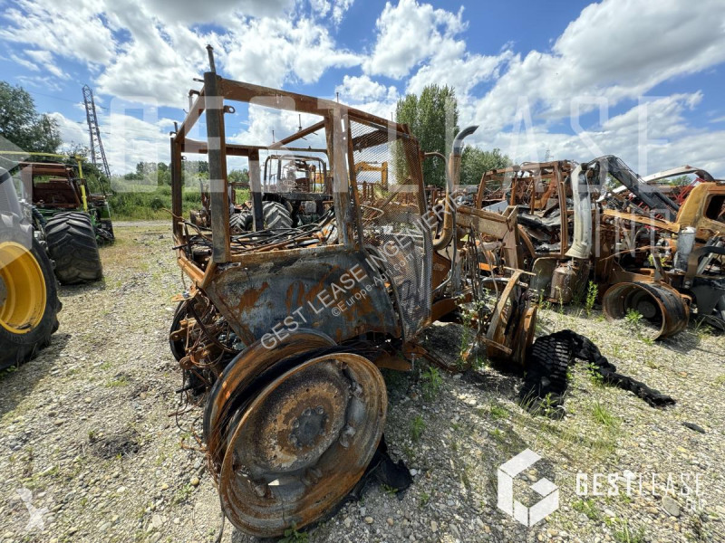 Tracteur agricole Case JXU 95