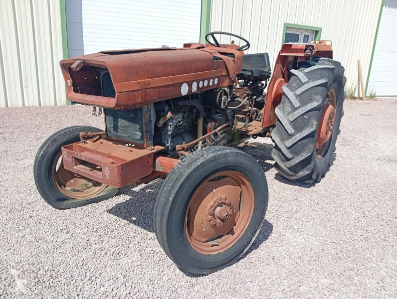 Lantbrukstraktor Massey Ferguson  158
