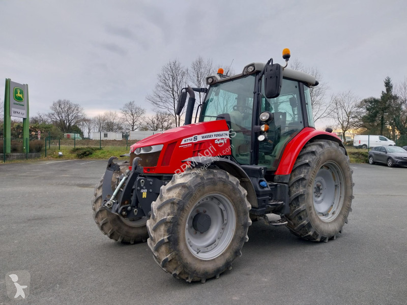 Tractor Massey Ferguson