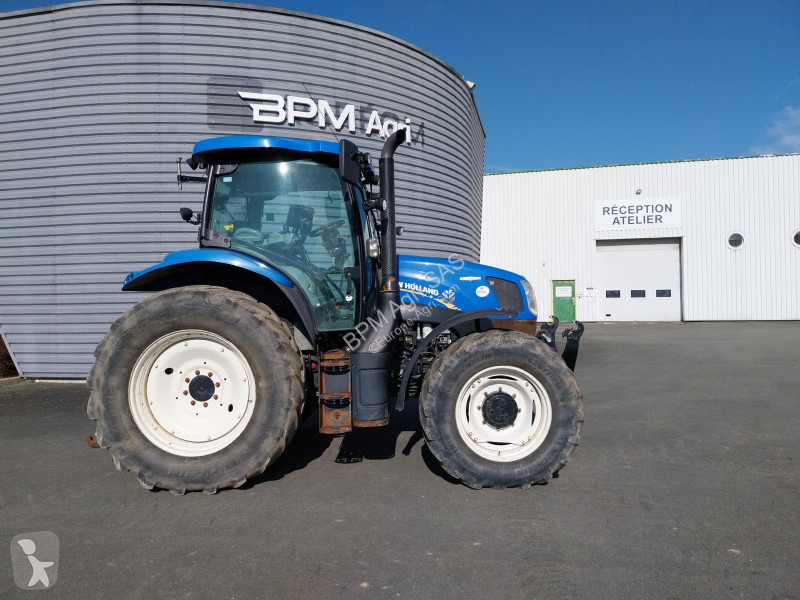 Tracteur agricole New Holland