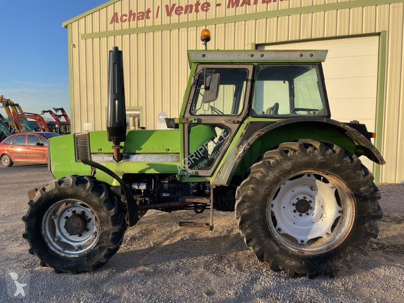 Tracteur agricole Deutz DX85