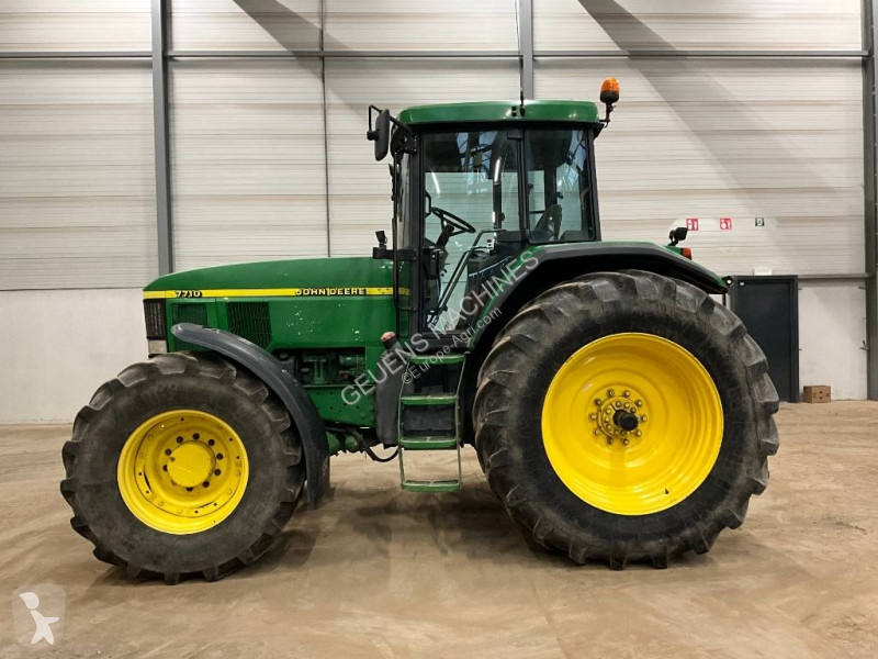 Tractor John Deere 7710