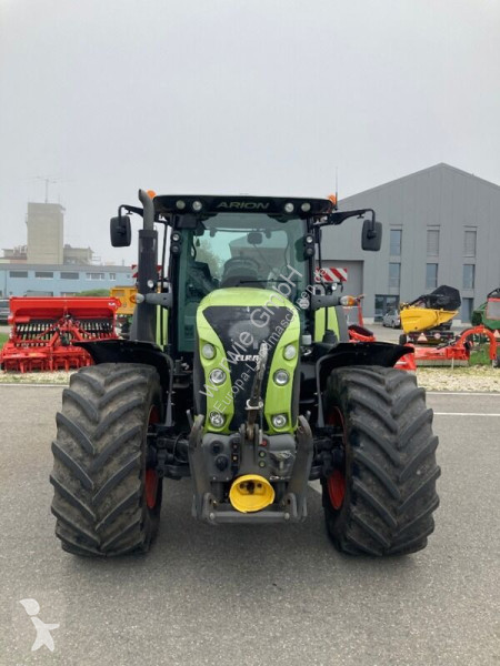 Tractor agrícola Claas Arion 630 Cmatic