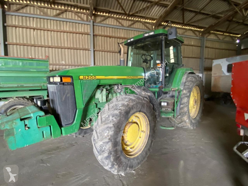 Tractor agrícola John Deere 8200