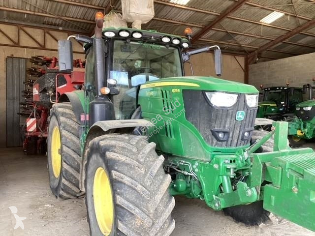 Tractor agrícola John Deere 6215R