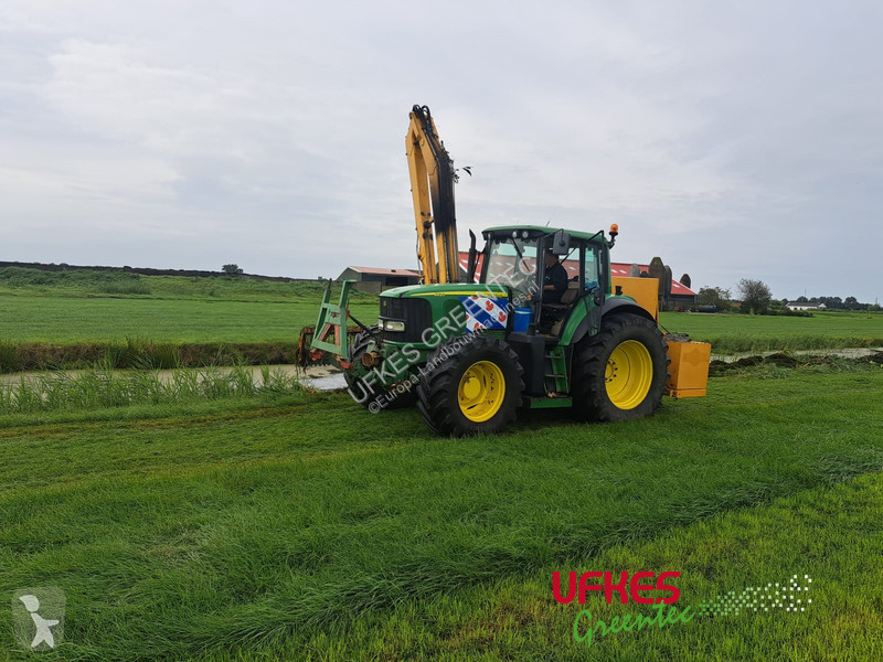 Tractor John Deere 6820 / BOS arm