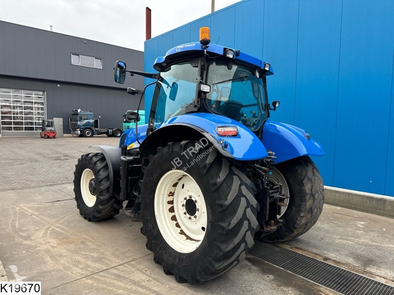 Tracteur agricole New Holland T6080