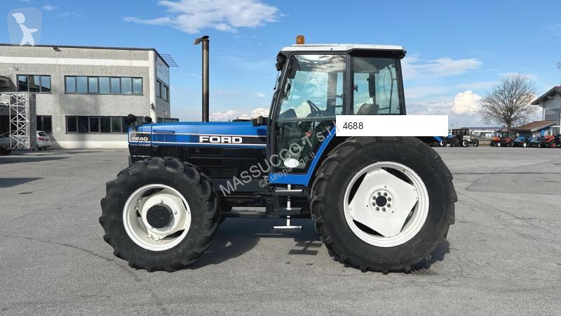 جرار زراعي Ford 8240 4x4