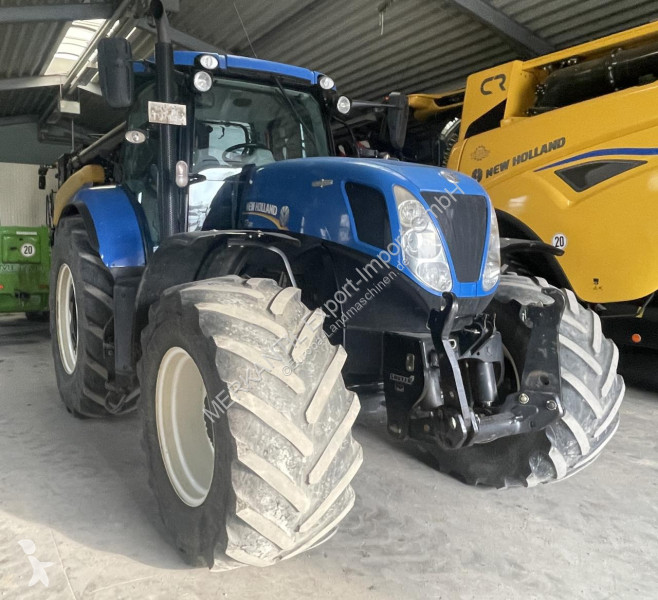 جرار زراعي New Holland T 7.220 AC