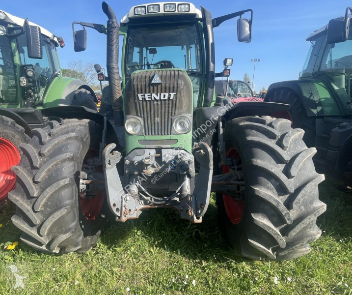 Tractor Fendt 820 Vario TMS
