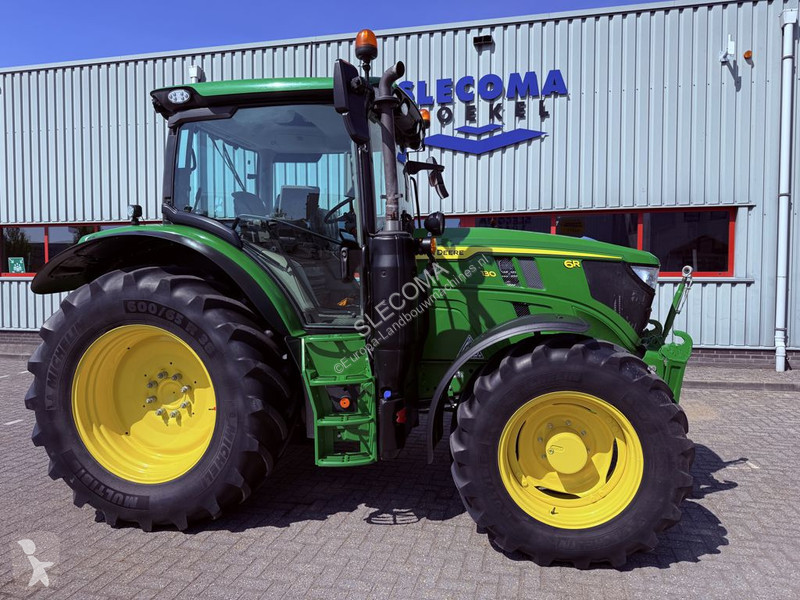 Tractor agrícola John Deere 130 Command Pro...