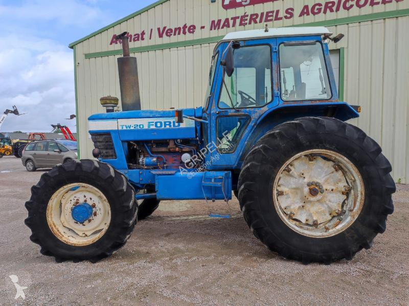 Tracteur agricole Ford TW20