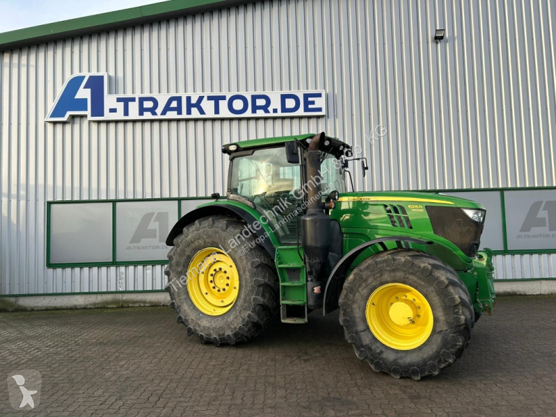 Tractor agrícola John Deere 6215R