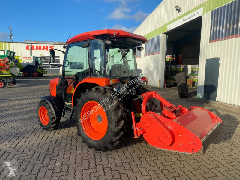 Tractor Kubota L2-522 DHC - Vorfürmaschine