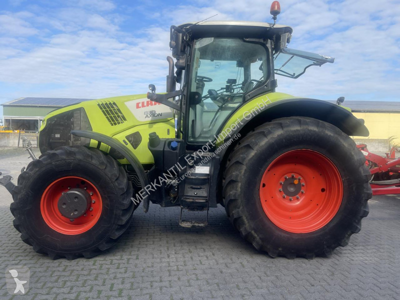 Tractor agrícola Claas AXION 830