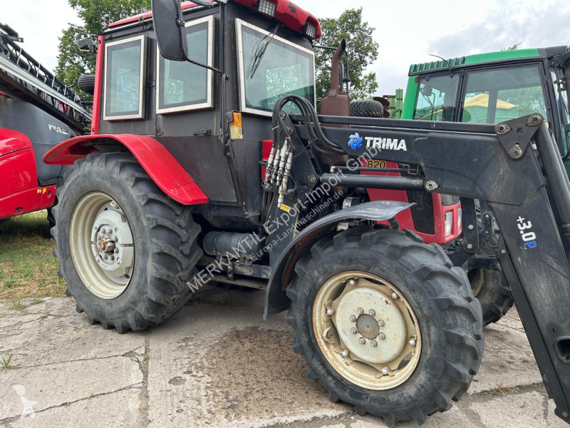جرار زراعي Belarus 820