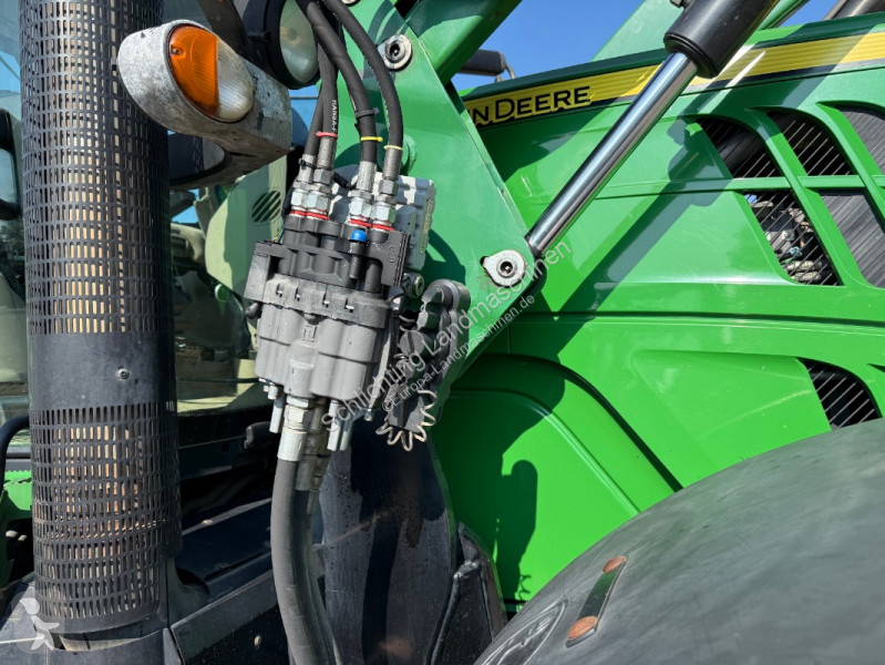Tractor agrícola John Deere 6210R
