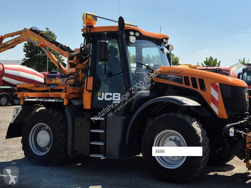 Tractor JCB