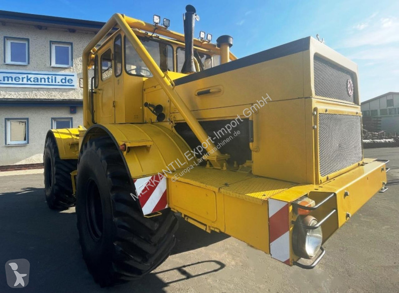 Tractor K700A V8 Zapfwelle / PTO