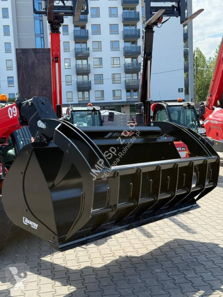 Tracteur agricole Manitou CBG 2450 / 1400 WE NEW