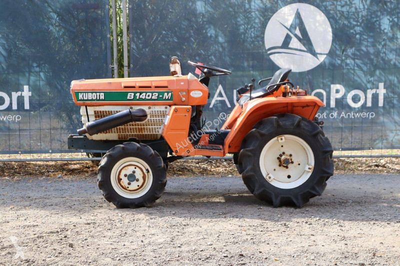 Tractor agrícola Kubota B1402-M
