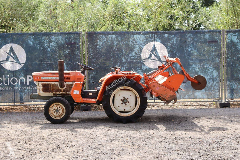 Tractor agrícola Kubota ZB1600