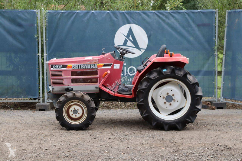 Tracteur agricole Shibaura P21F