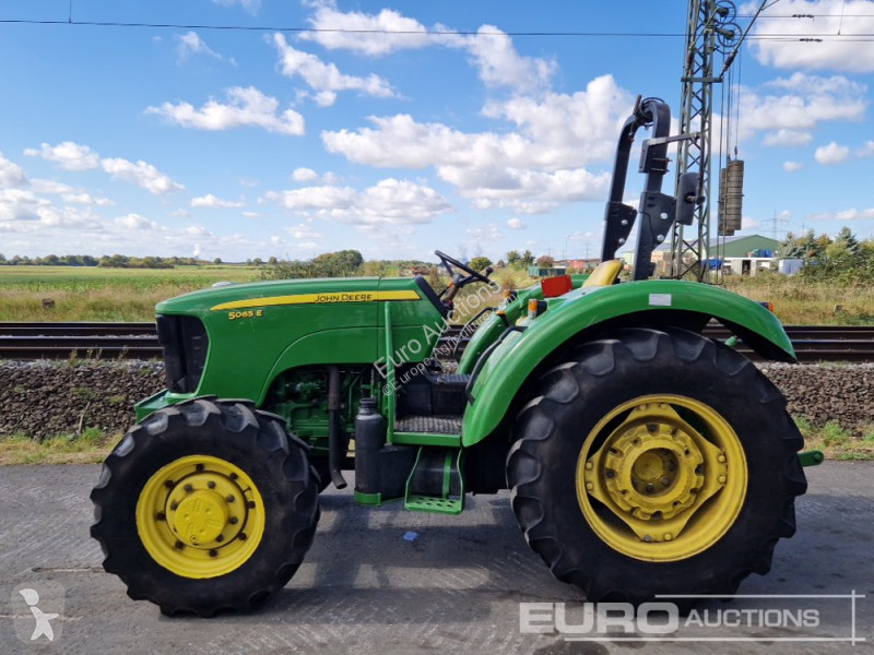 Tracteur agricole  5065E