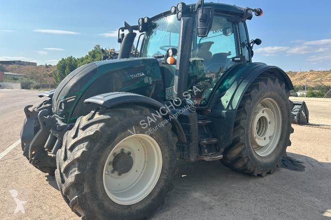 Tractor Valtra N154 E