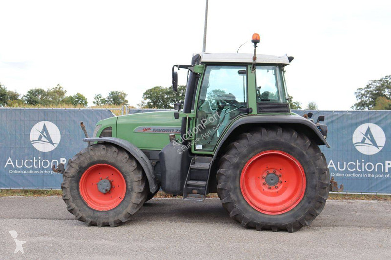 Tracteur agricole Fendt Vario Favorit 716