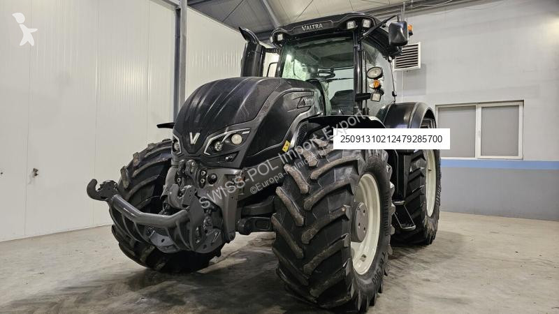 Traktor Valtra