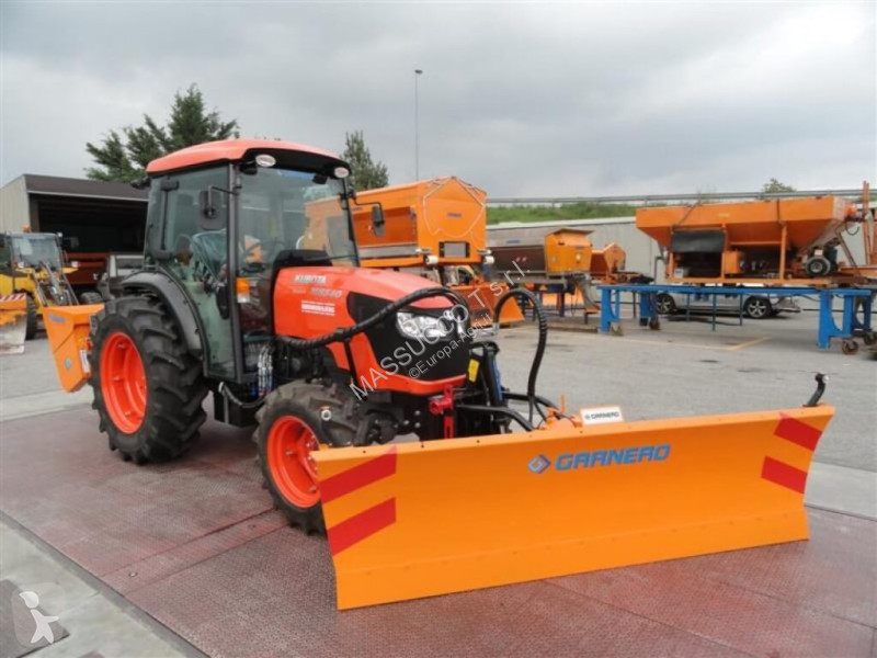 Trattore Kubota M 85.40 Narrow