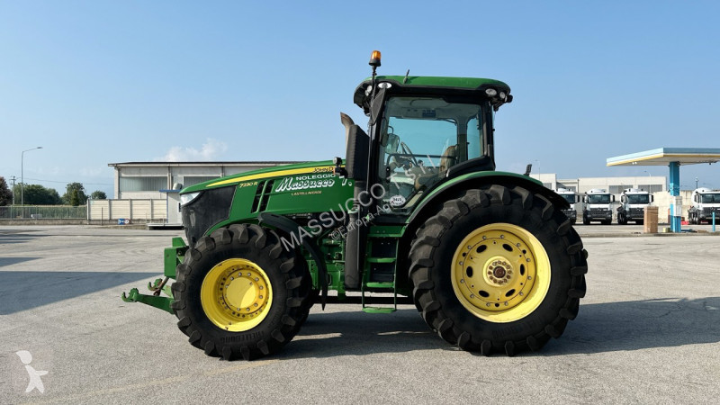 Lantbrukstraktor John Deere 7230R