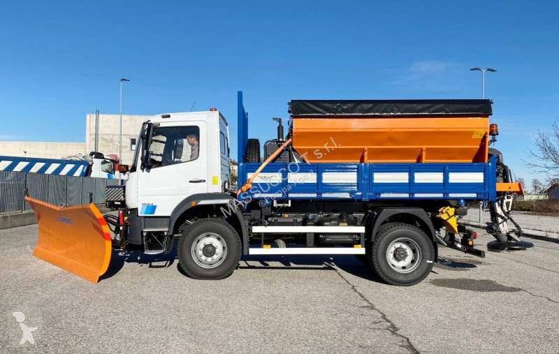Lantbrukstraktor Mercedes Atego 1524