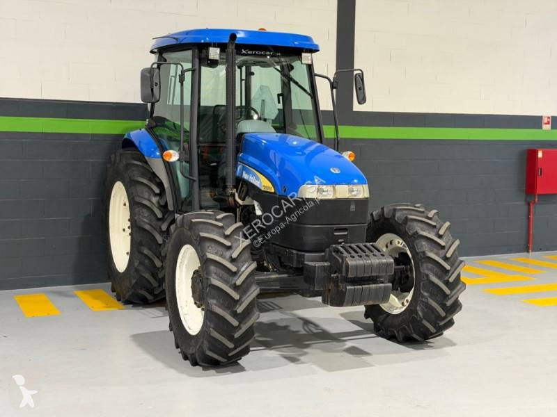 Tractor agrícola New Holland TD5050 Cabine AC 4RM