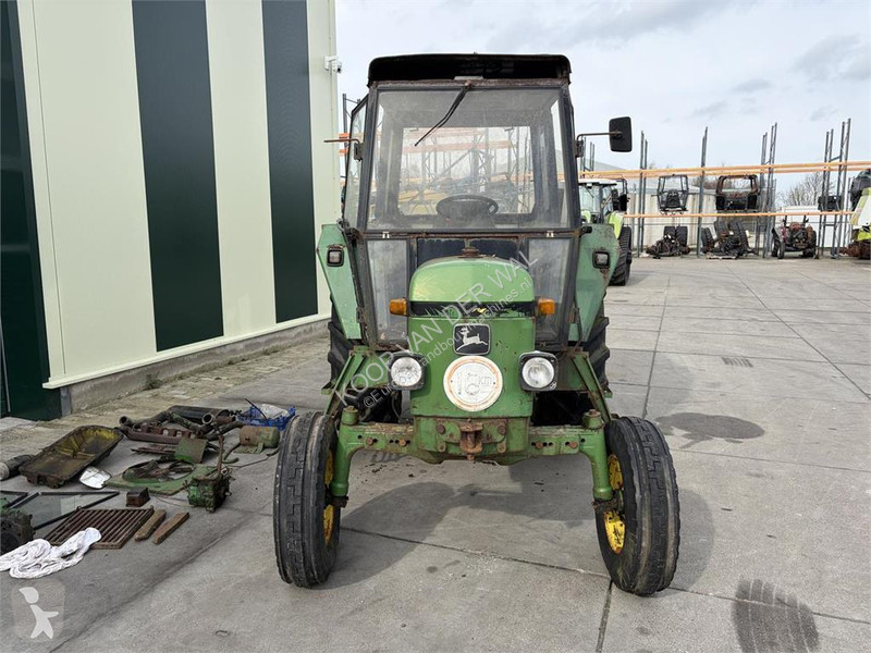 Lantbrukstraktor John Deere 2030