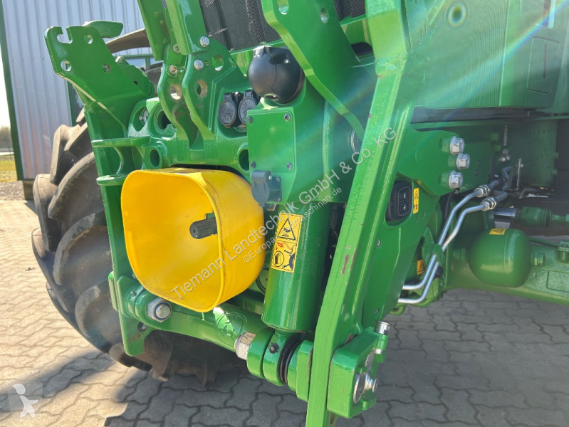 Landbrugstraktor John Deere 6R mit Power Gard