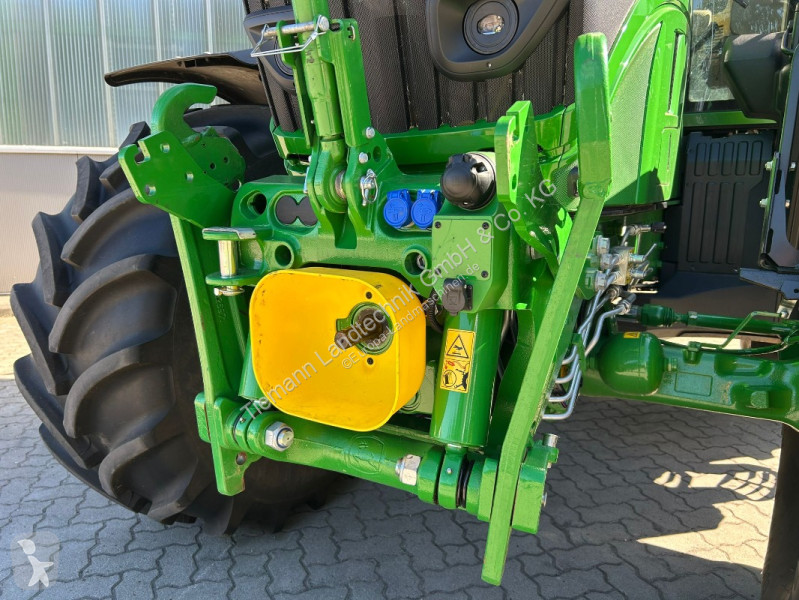 Landbrugstraktor John Deere  6M 200...