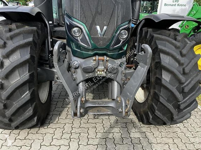 Lantbrukstraktor Valtra T174 Versu