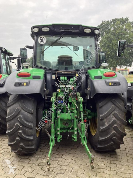 Lantbrukstraktor John Deere 6110R