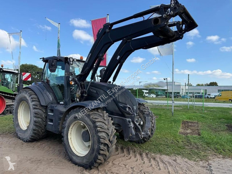 Landbrugstraktor Valtra  T 254 Versu