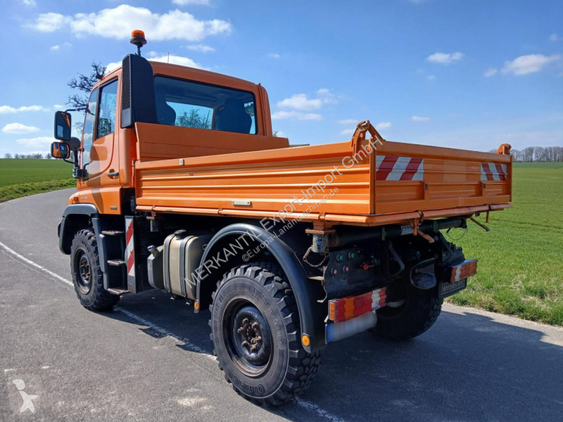 Lantbrukstraktor Unimog  U 300