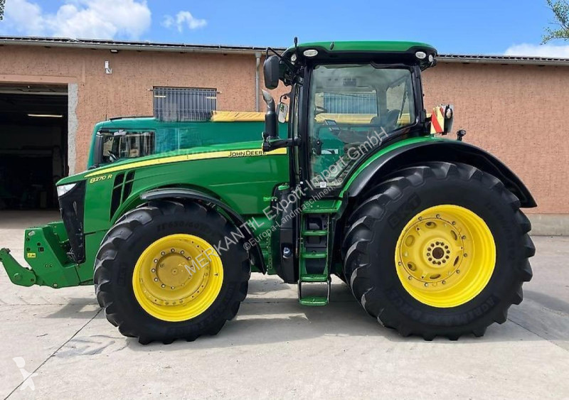 Lantbrukstraktor John Deere 8270R *E23* Motor neu